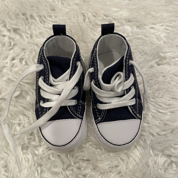 Price Cut! ⬇️ Converse Crib Shoes - Picture 3 of 4